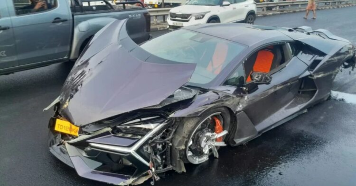 Lamborghini Revuelto ₹9 Crore Supercar Crashes Into Mahindra Scorpio